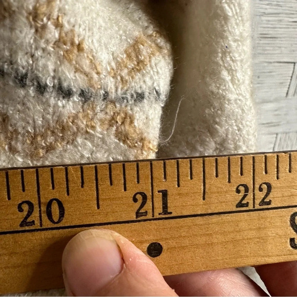 Talbots Fair Isle turtleneck sweater cream tan & gray soft, petite grandmacore - Picture 8 of 9
